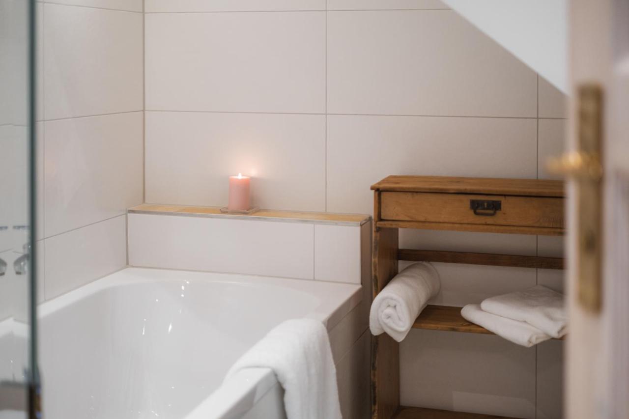 Historische Wohnung mit gehobenem Ambiente Walting Exterior foto