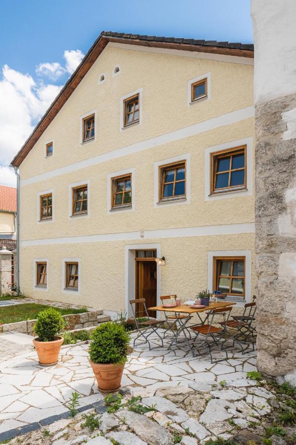 Historische Wohnung mit gehobenem Ambiente Walting Exterior foto
